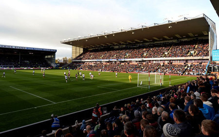 赢得赞誉无 赢得赞誉无